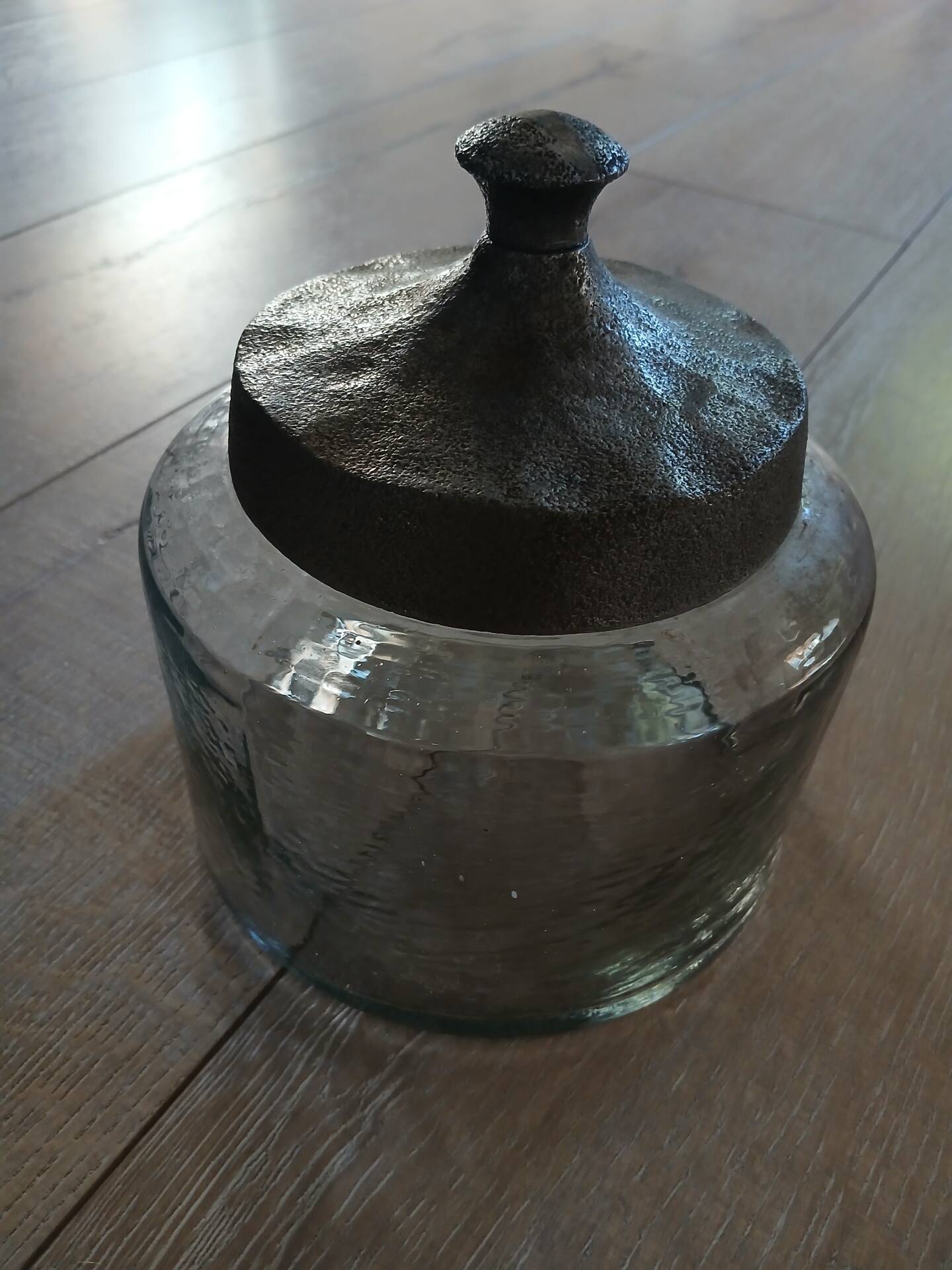 Bocal en verre + couvercle en métal