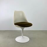 Tulip chair Eero Saarinen for Knoll International