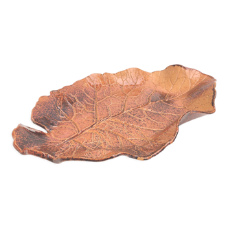Fruit dish or cup shaped leaf terracotta