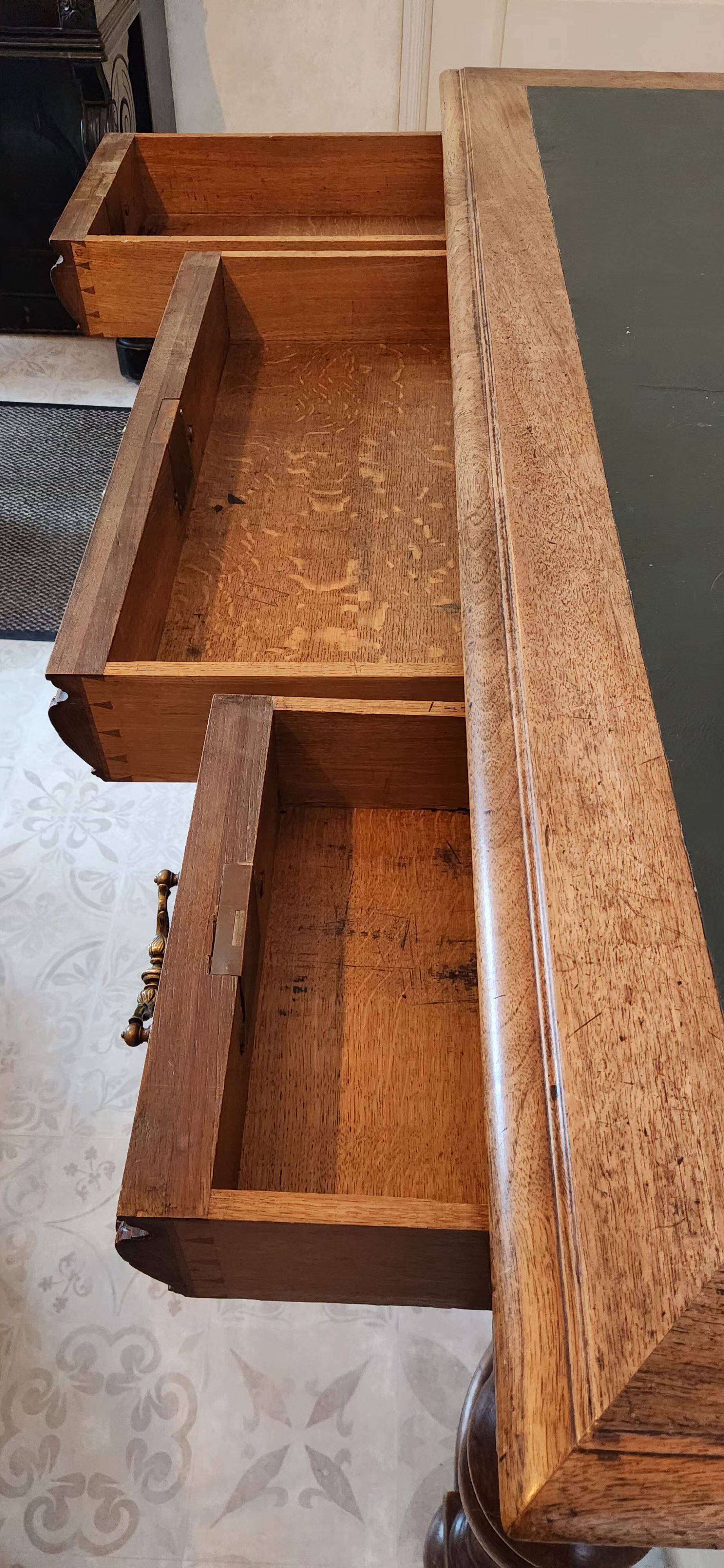 Table bureau Henri II grande dimension