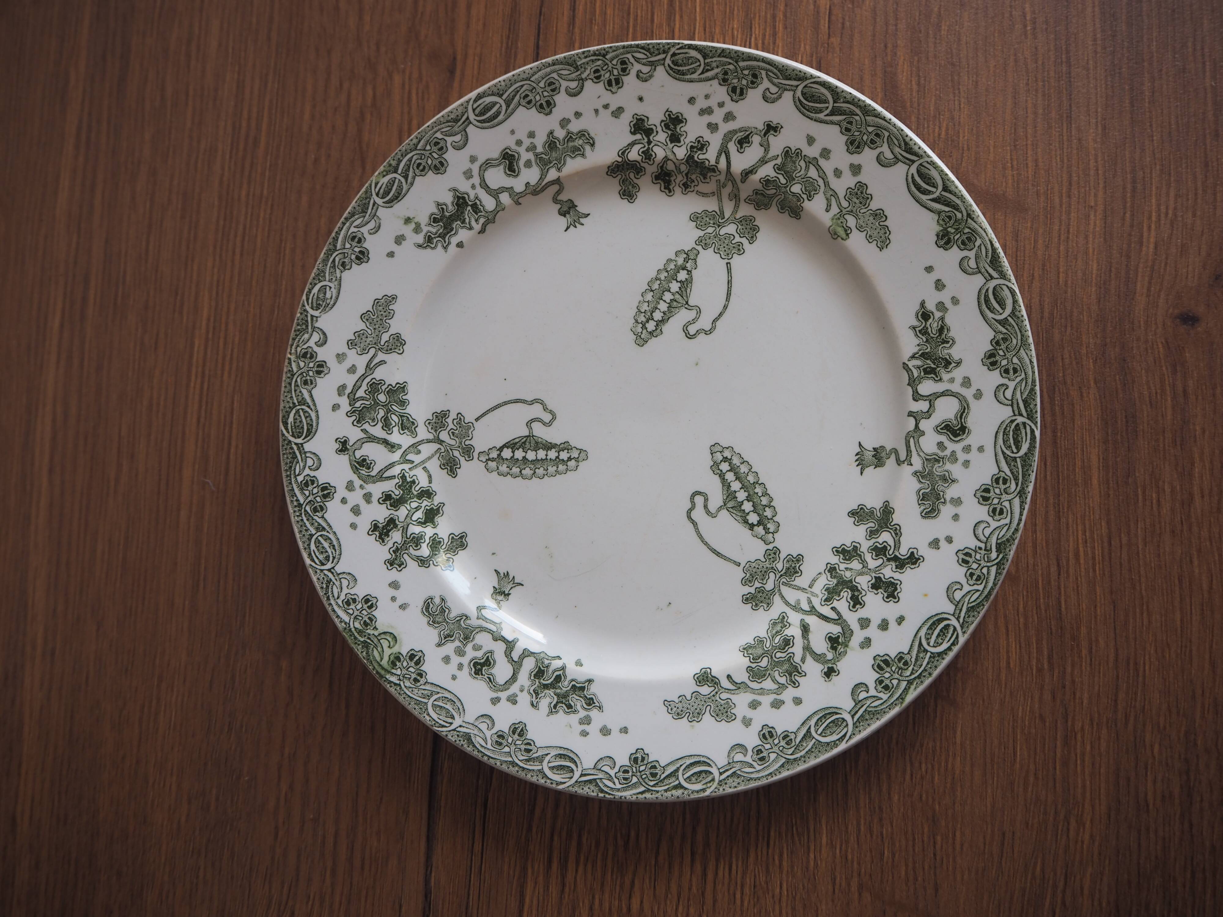 Assiette fleurie St Amand et Hamage