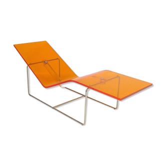 Chaise longue de Jean Marie Massaud en plexiglas orange