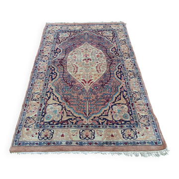 Tapis Pakistanais fait main