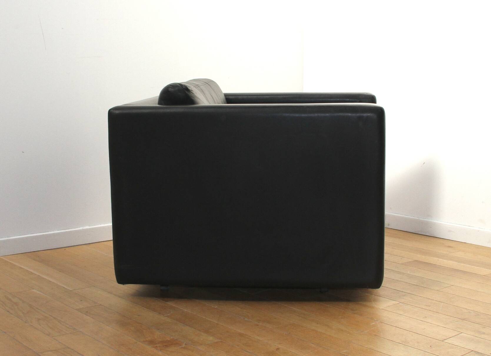 Pair of Club 1051 armchairs, Charles Pfister, Knoll