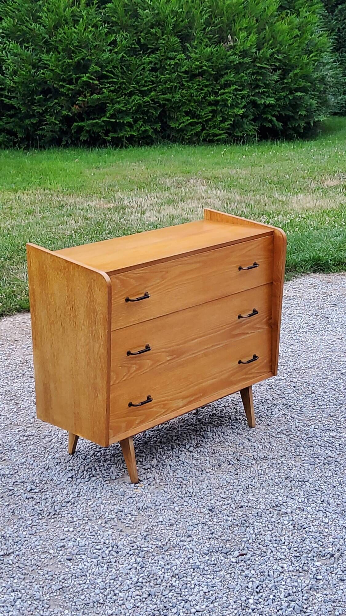 Vintage chest of drawers in golden blond oak legs compass and fins 3 drawers from the 50s