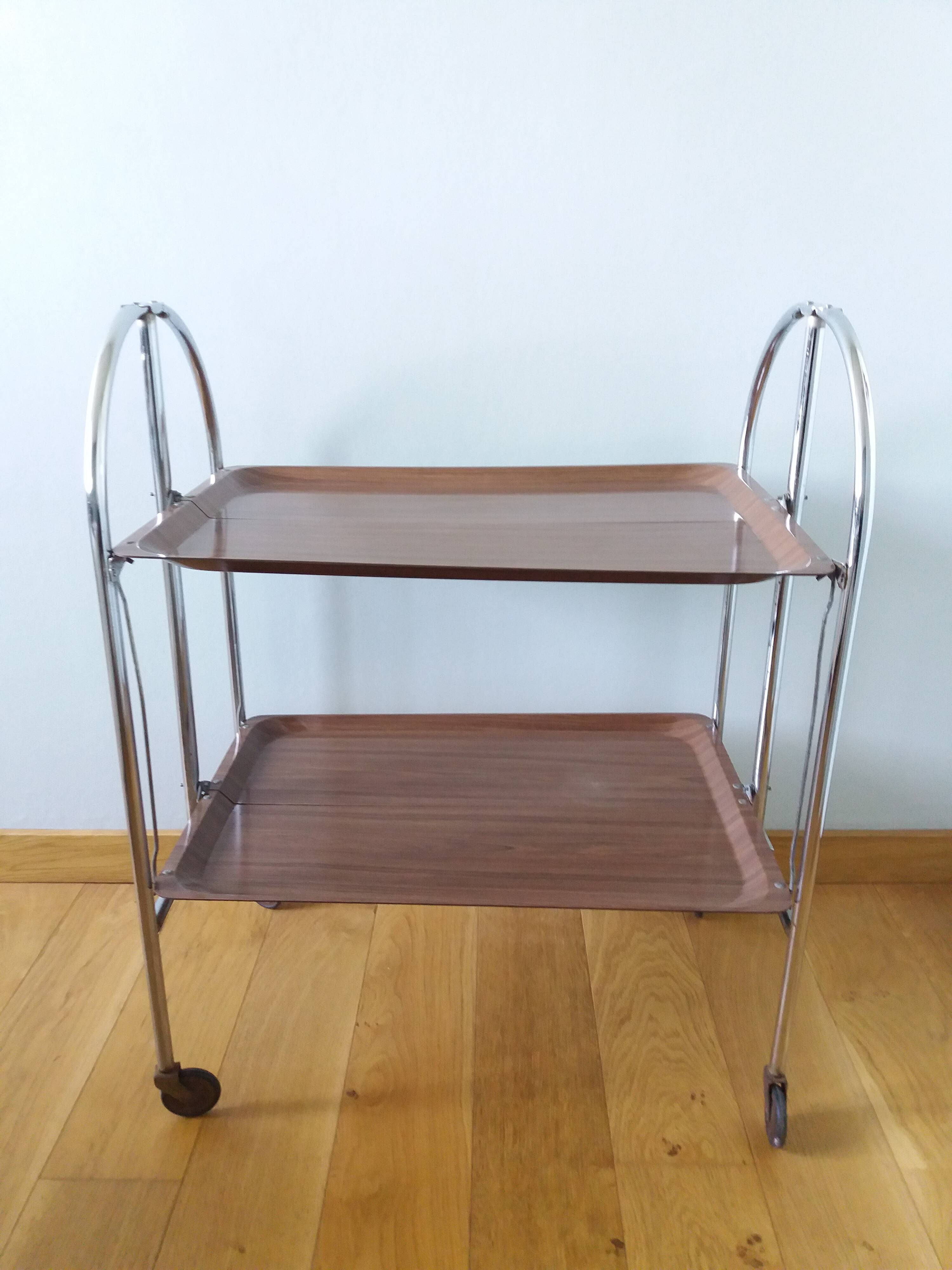Folding trolley on wheels