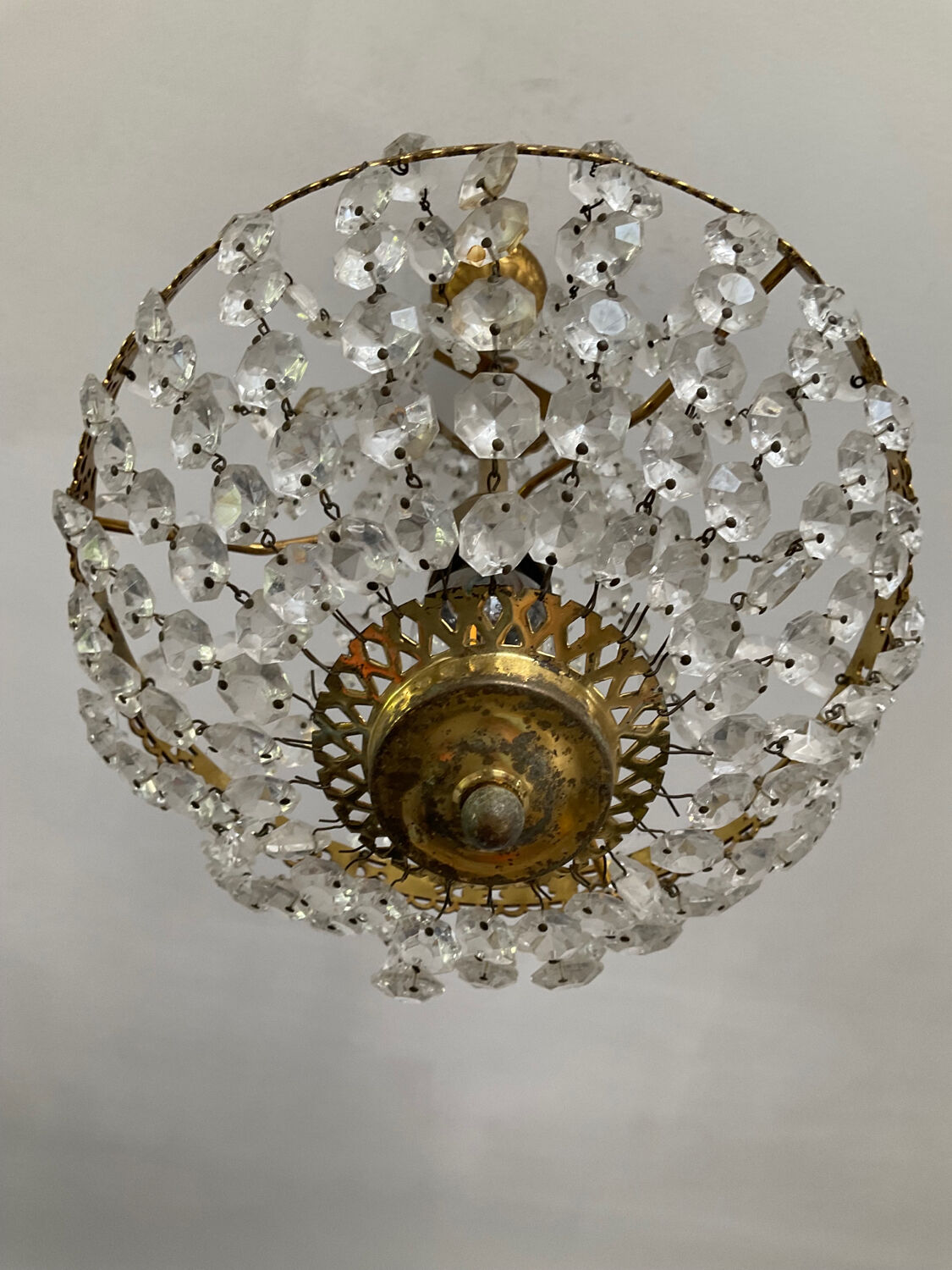 Hot air balloon chandelier with tassels