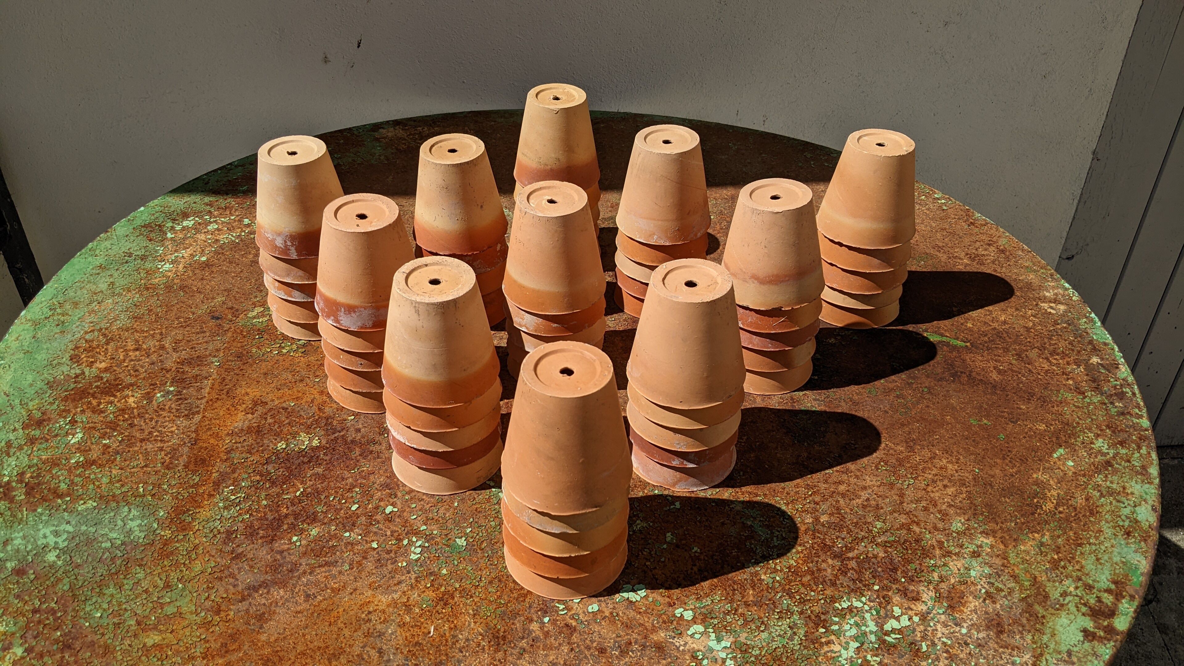 Terracotta pot circa 1930 graineterie