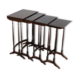 Tables gigognes