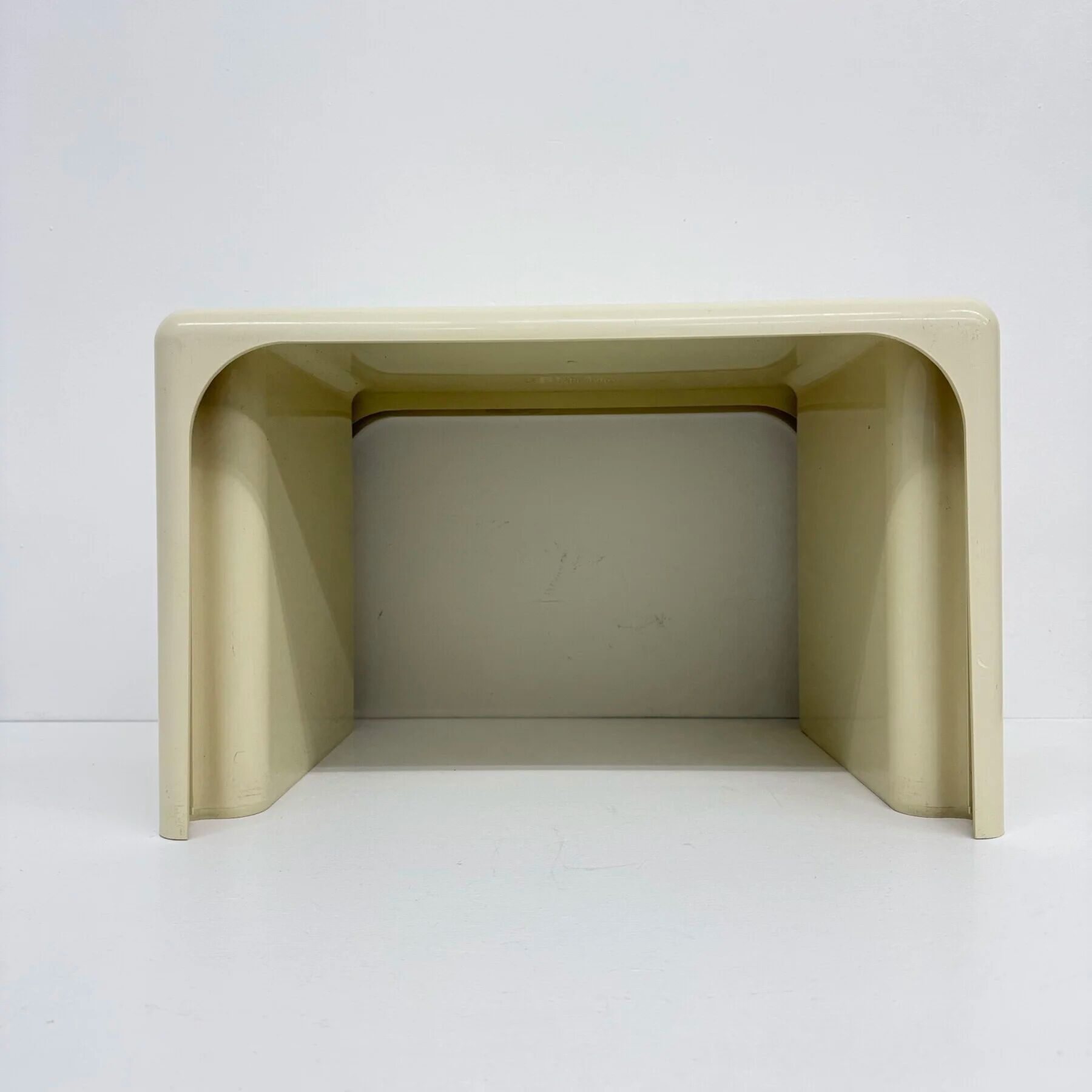 Italian modern plastic side table by Giotto Stoppino for Elco Scorze, 1970s