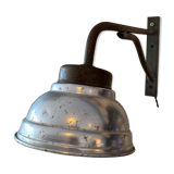 Industrial wall lamp