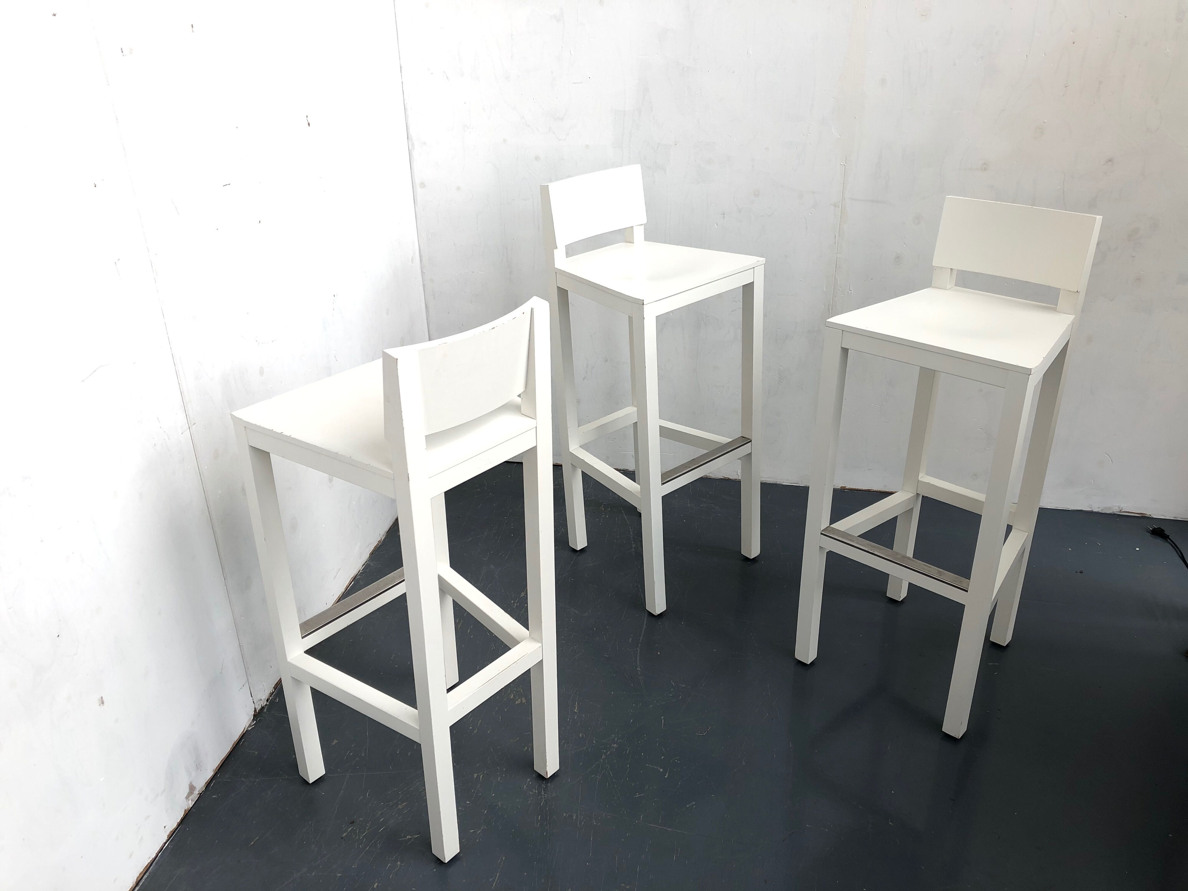 Lensvelt AVL Shaker 3 bar stools design Atelier van Lieshout