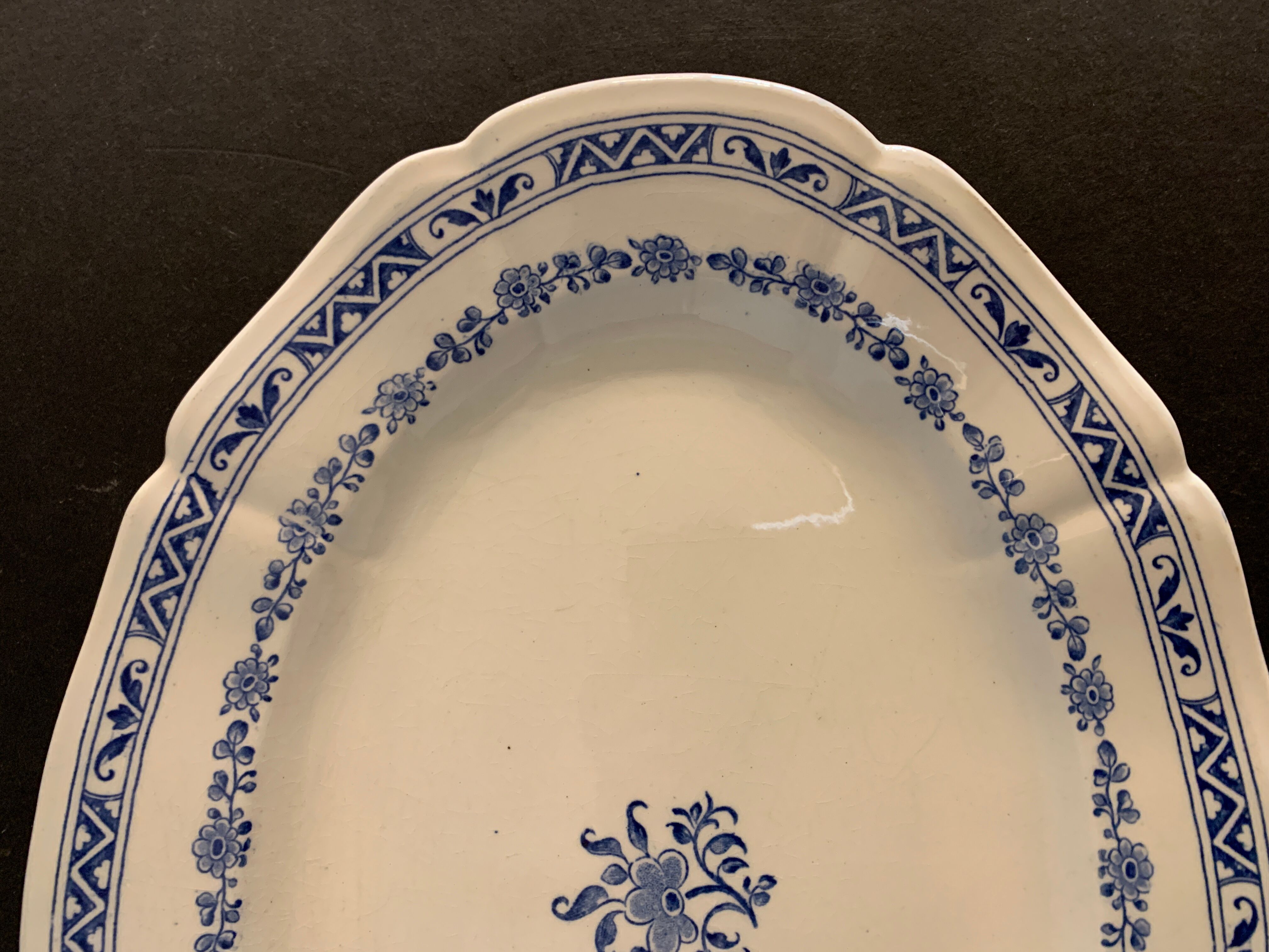 2 oval dishes serving in Gien 1900