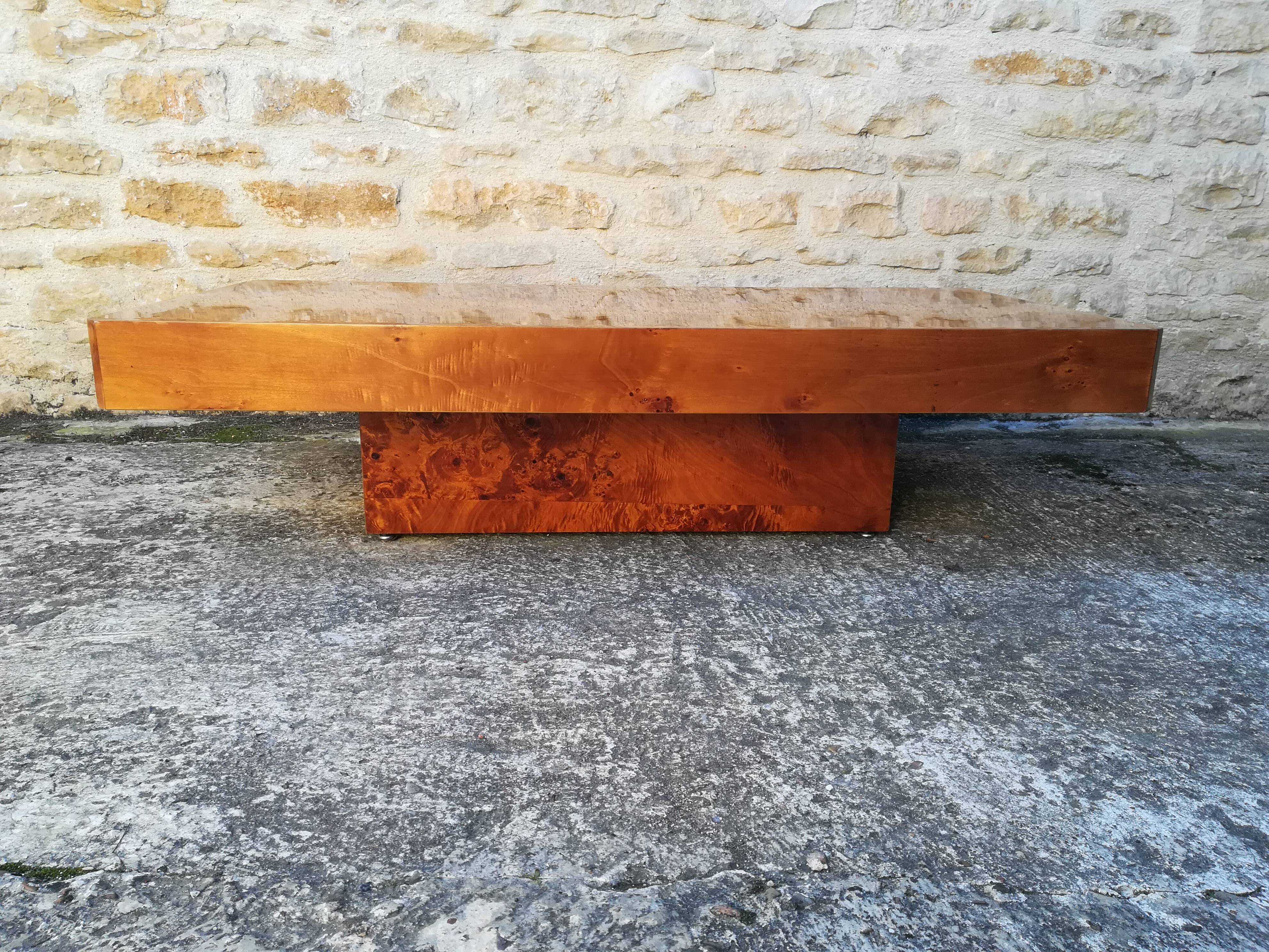 Coffee table of the 70s