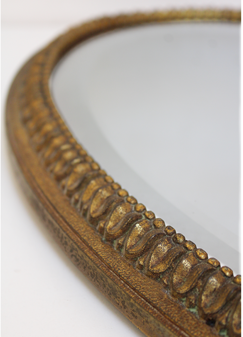 Oval mirror 42,5x29cm