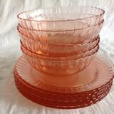 Set of 5 cups and 6 vintage plates