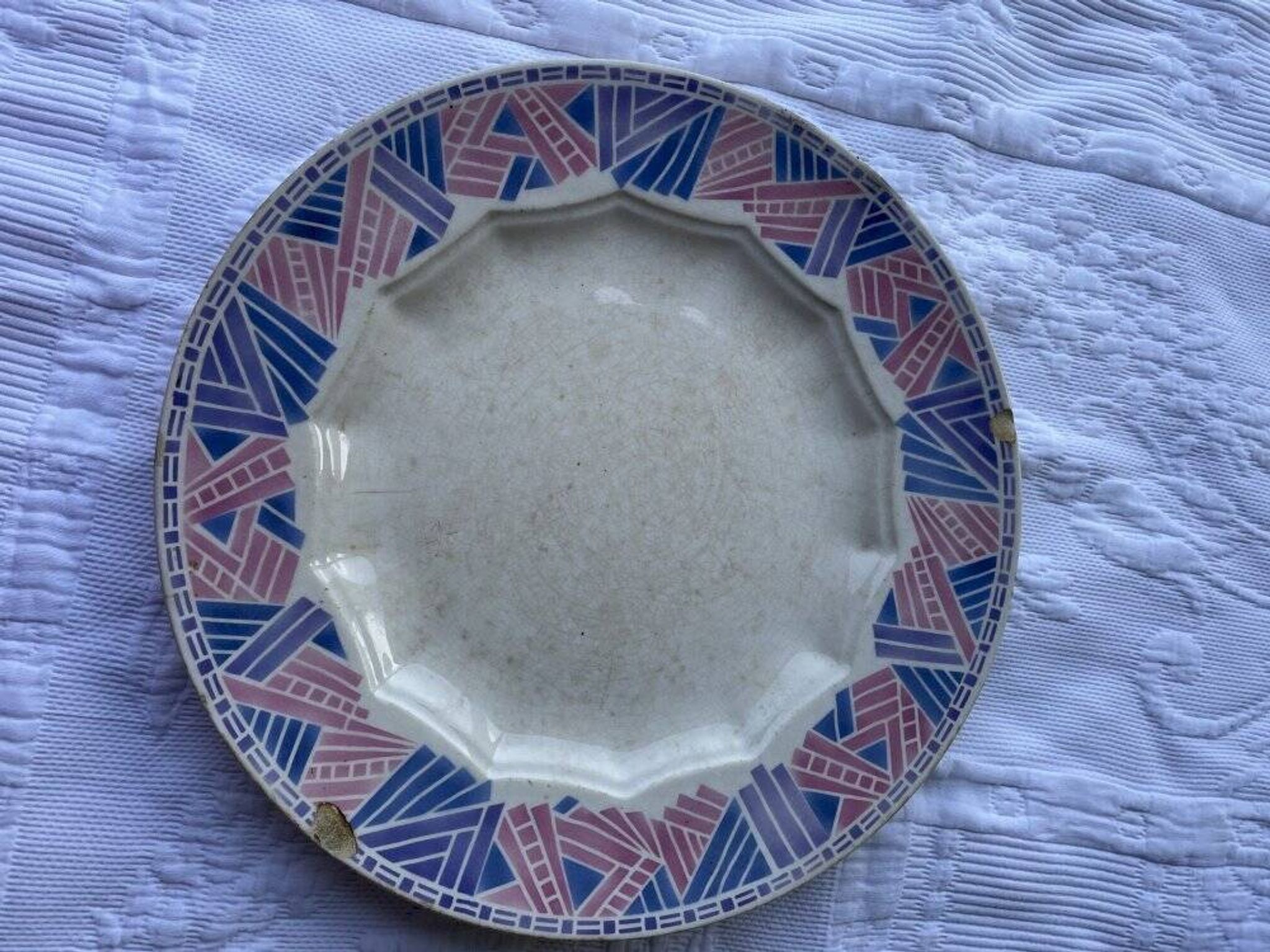 Plat à tarte ou de service HBCM modèle Dolly 1930 bleu/rose