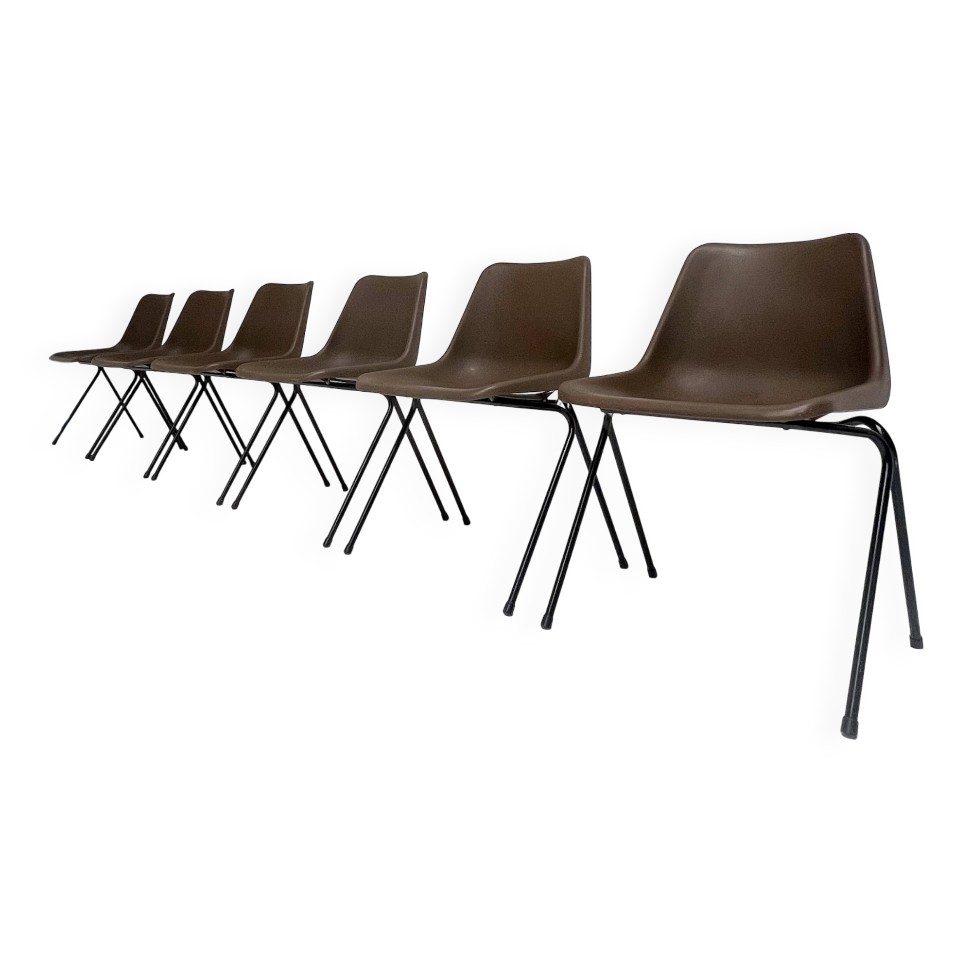 Brown and black set of 6 Polyprop chairs on a metal frame. The Polyprop cha