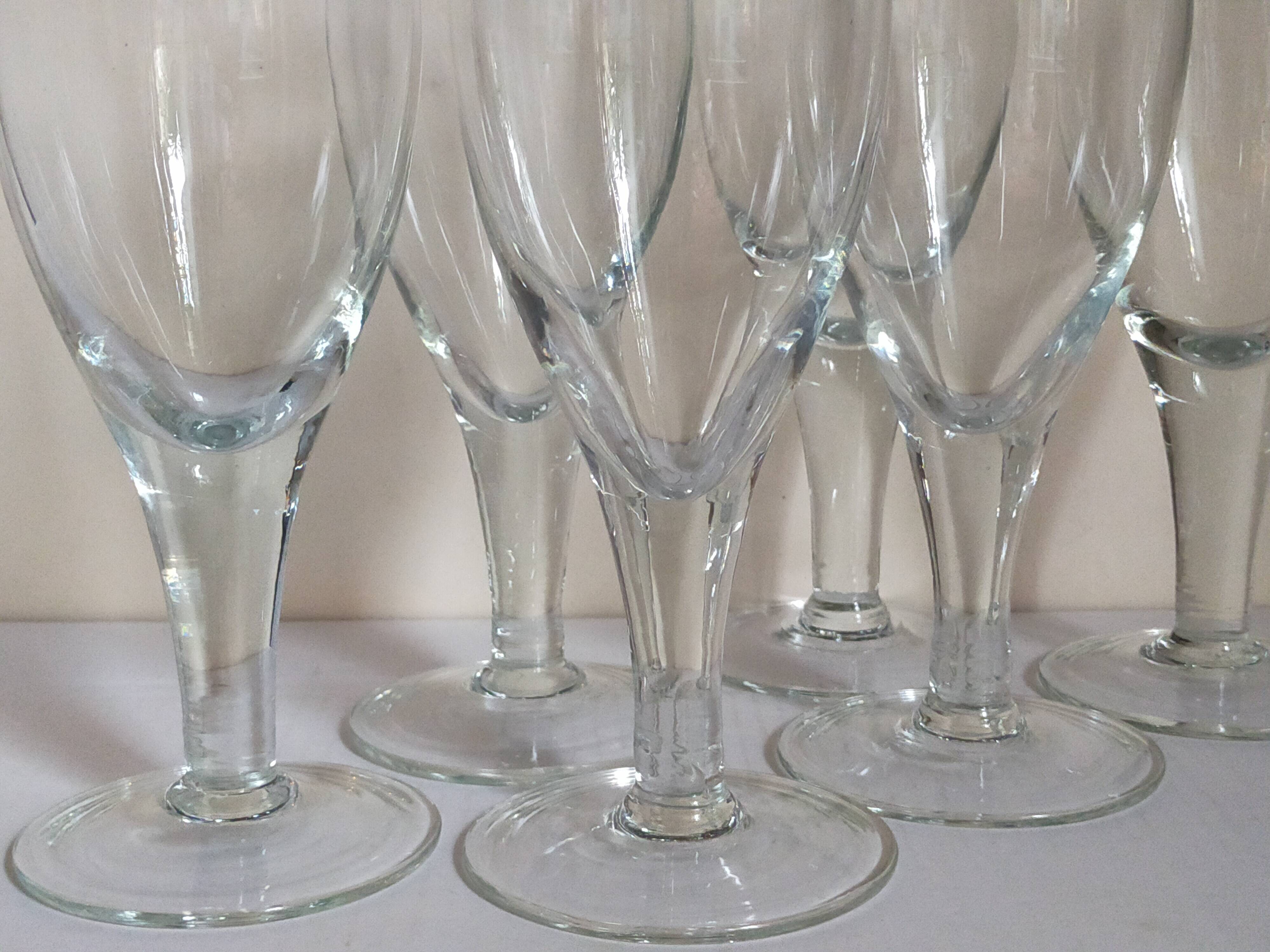 Six XXL blown glass stemmed glasses