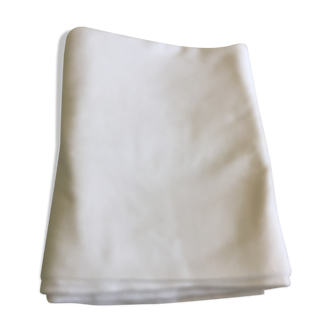 Guard white cotton tablecloth