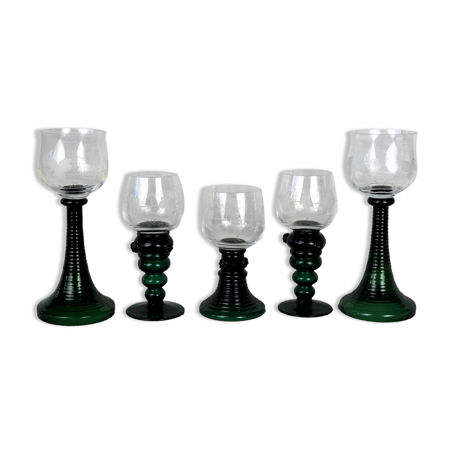 Set of 5 green römer glasses engraved with vine pattern - Bavarian crystal - 70s / 80s