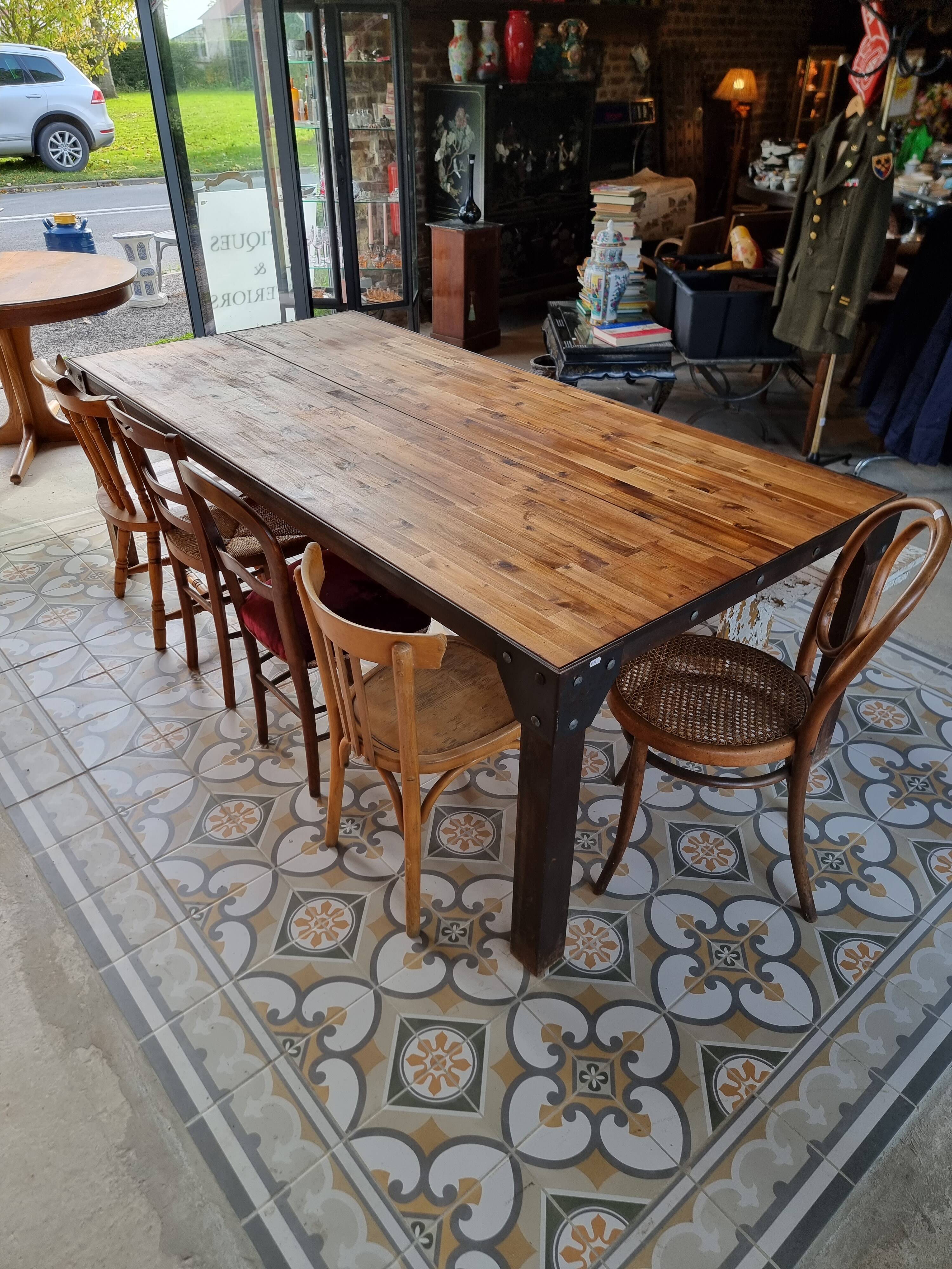Industrial table