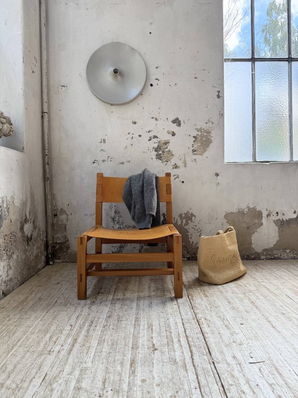 Elm and leather armchair Maison Regain