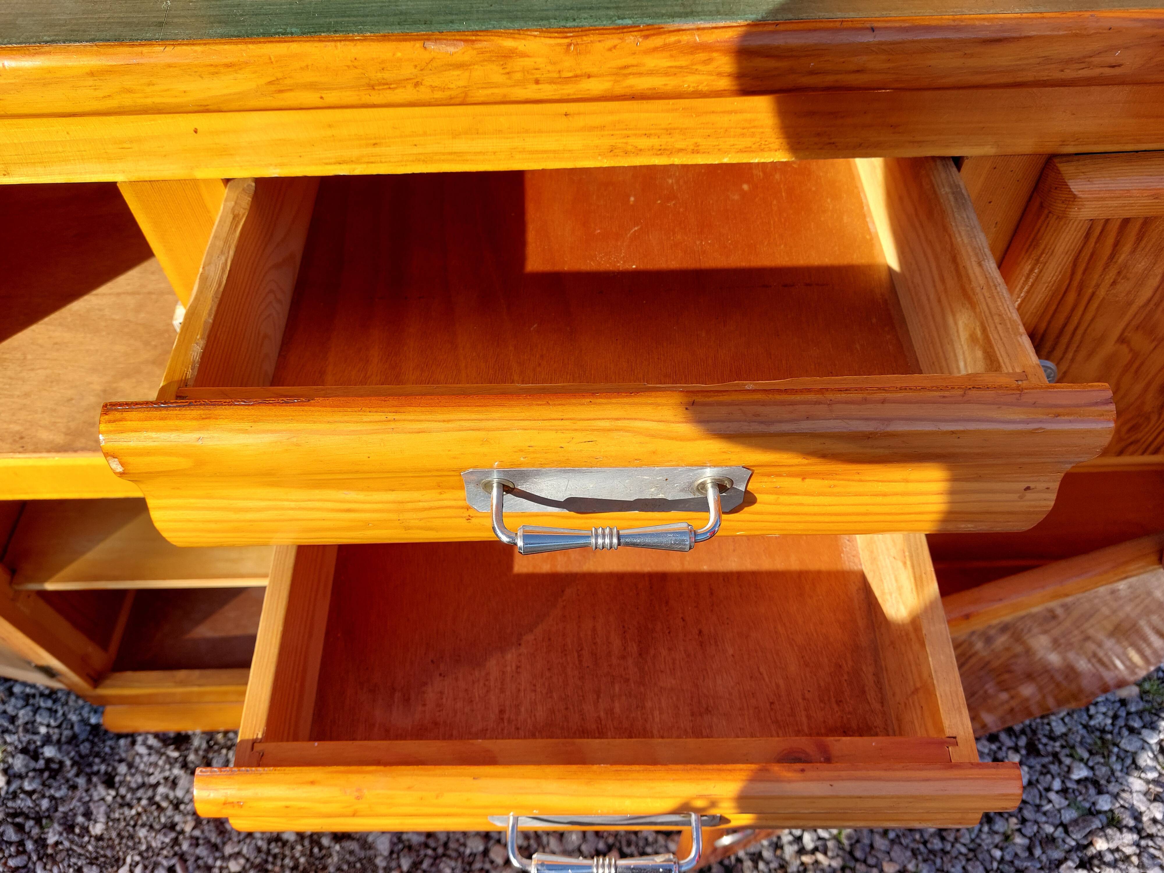 Whole Mado buffet, golden honey color