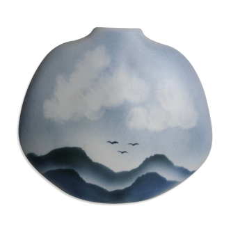 Flat ceramic vase Virebent
