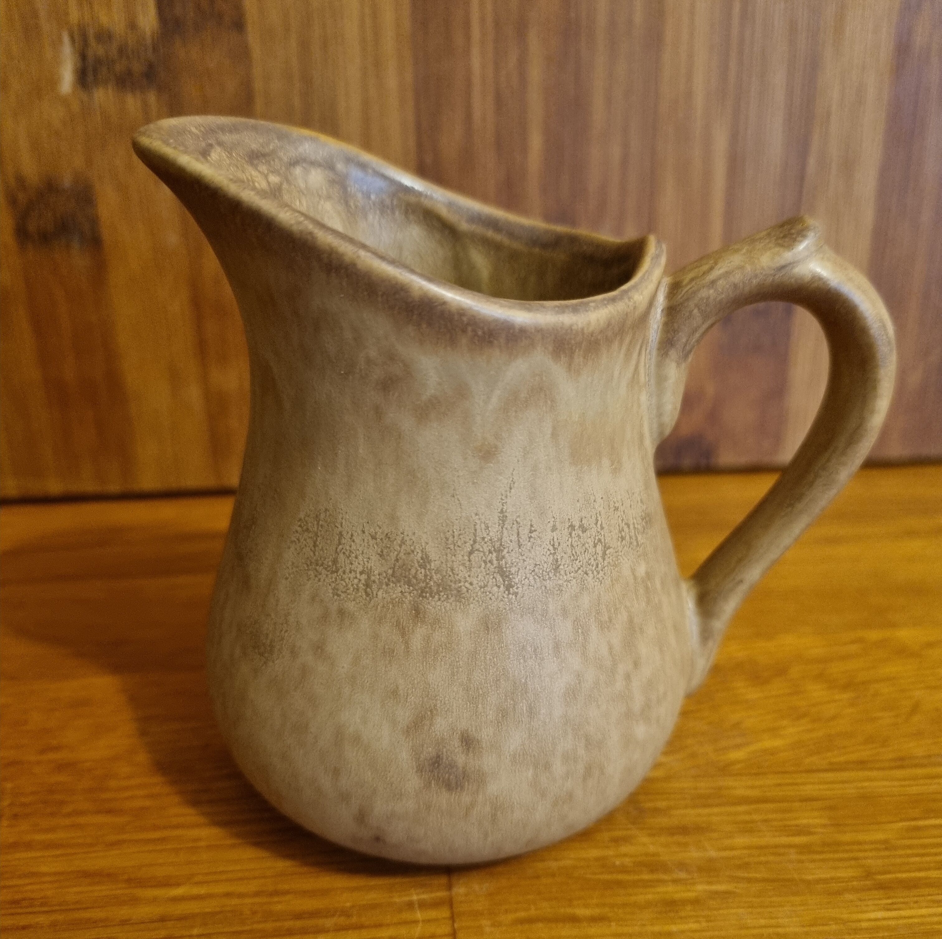 Creamer milk jug in stoneware rhodacéram