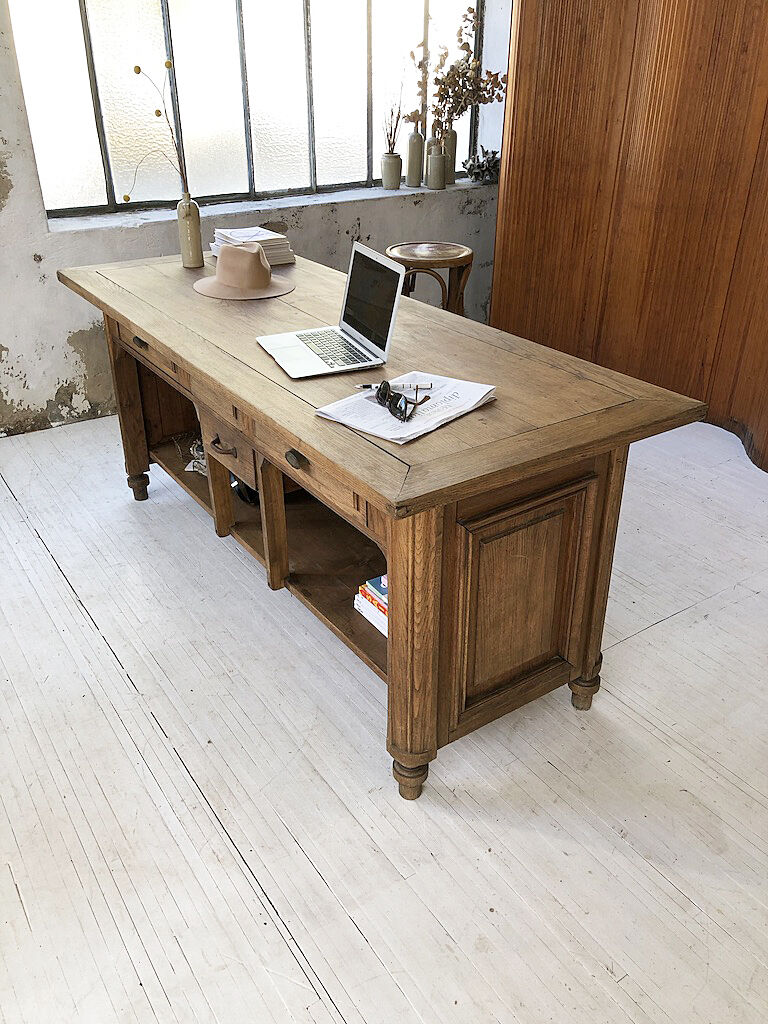 XL 19th Oak Counter