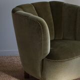 Curved Danish club chair from the mid-century, in the style of Viggo Boesen, 1940s.