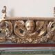 Fronton ancien en bois doré et sculpté du XIXe siècle