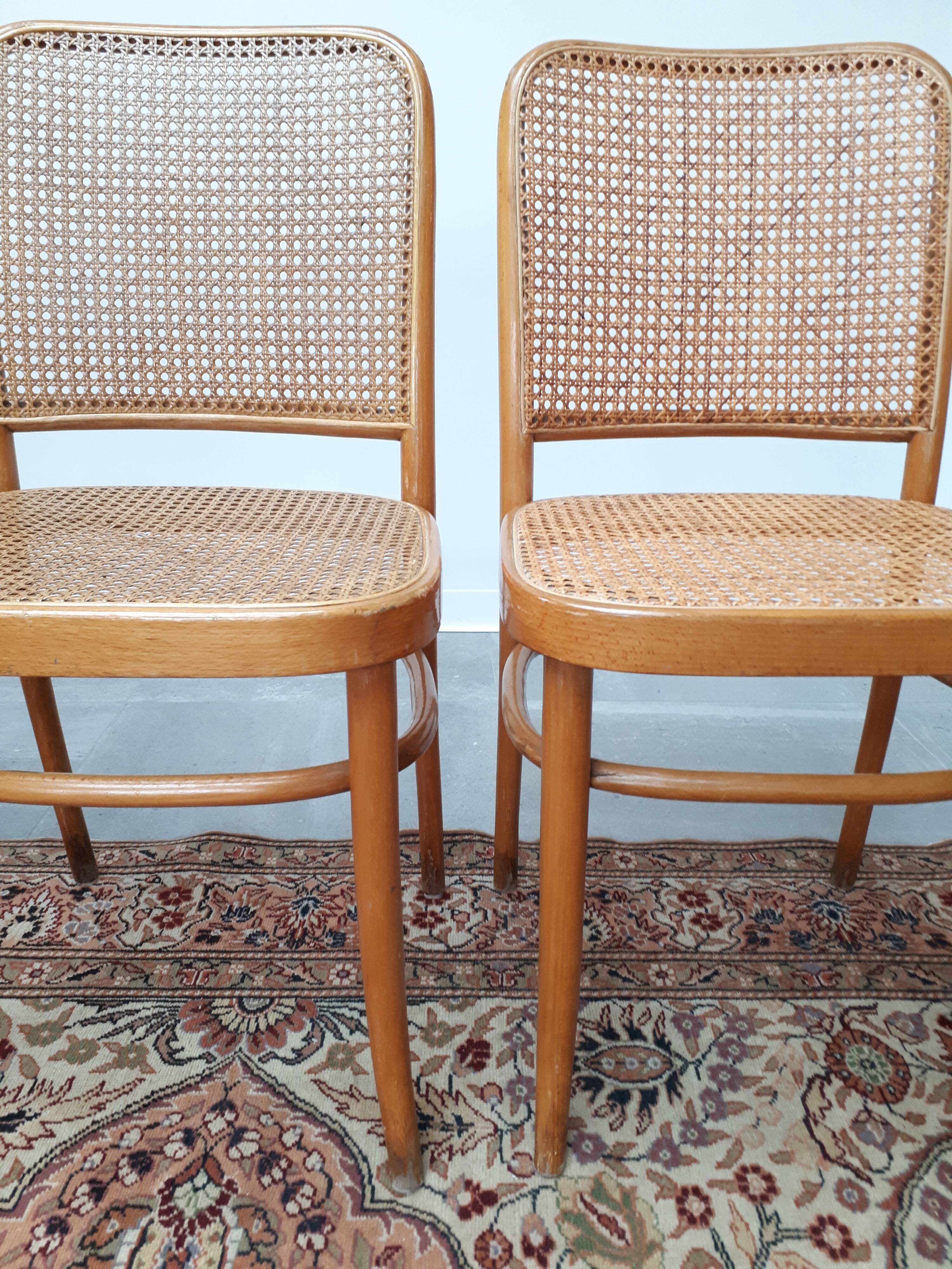 Set of 4 chairs model 811 Hoffman