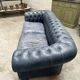 Canapé chesterfield en cuir bleu