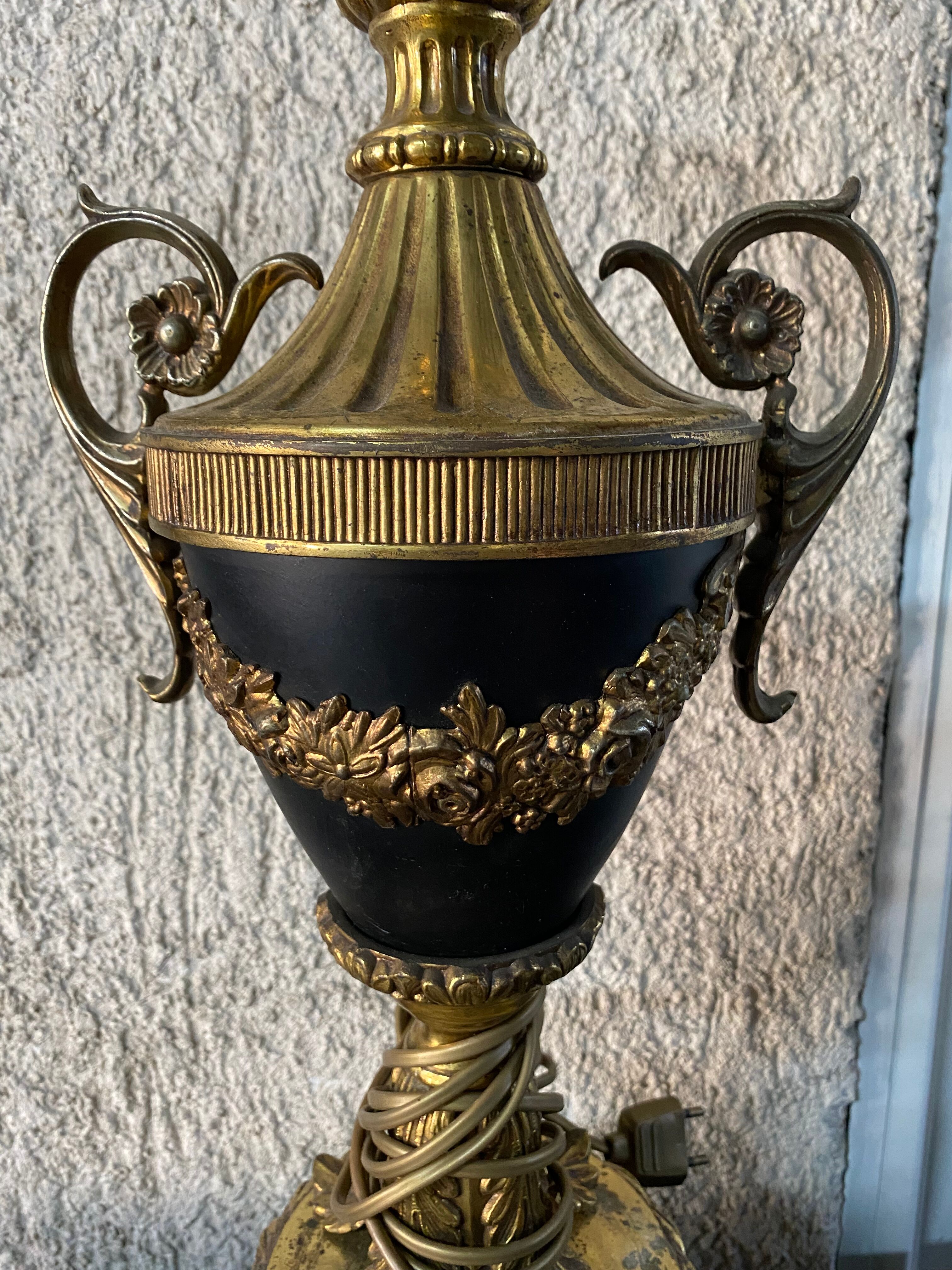 Pied de lampe de séjour Louis XVI bronze et laiton