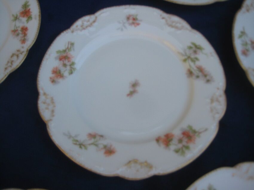 Former service a dessert, limoges, scalloped, flowers and gold