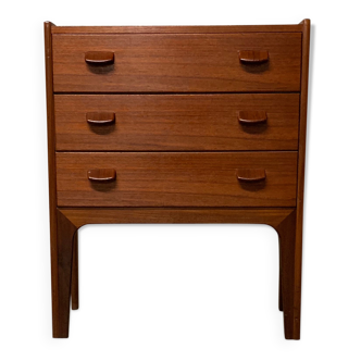 Danish mid-century chest of drawers by Poul Hundevad