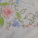 White oval tablecloth large format floral 255X170