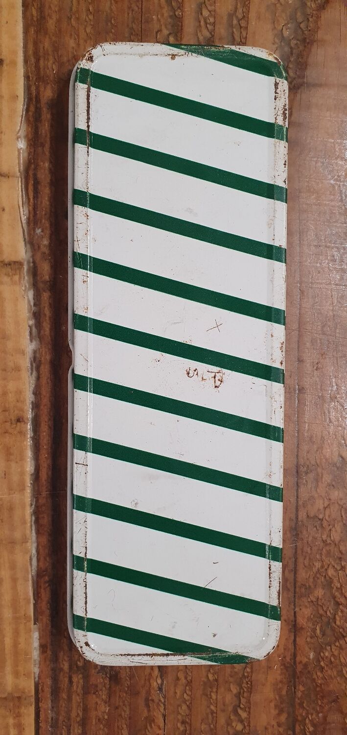 Hollywood Chewing-gum advertising metal box