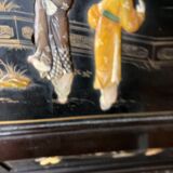 Slope office with asian decorations from the 1950s