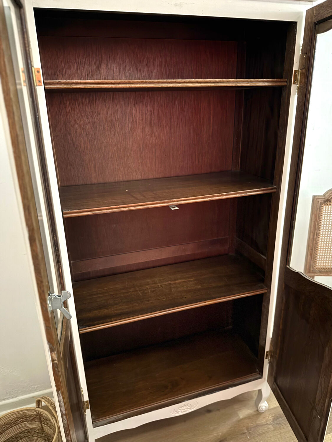 Small display cabinet bookshelf