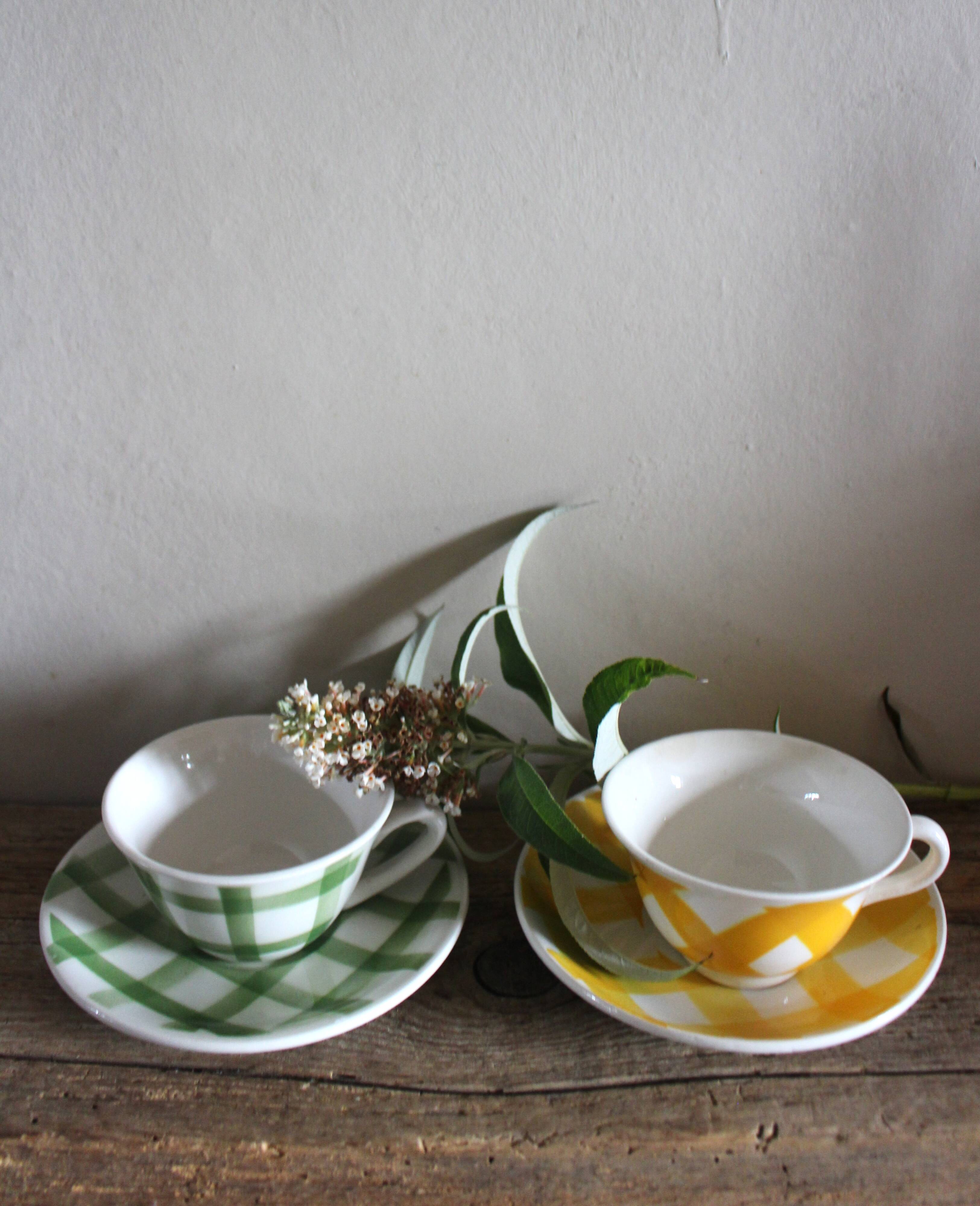 2 cups saucers Square Yellow Green Vintage