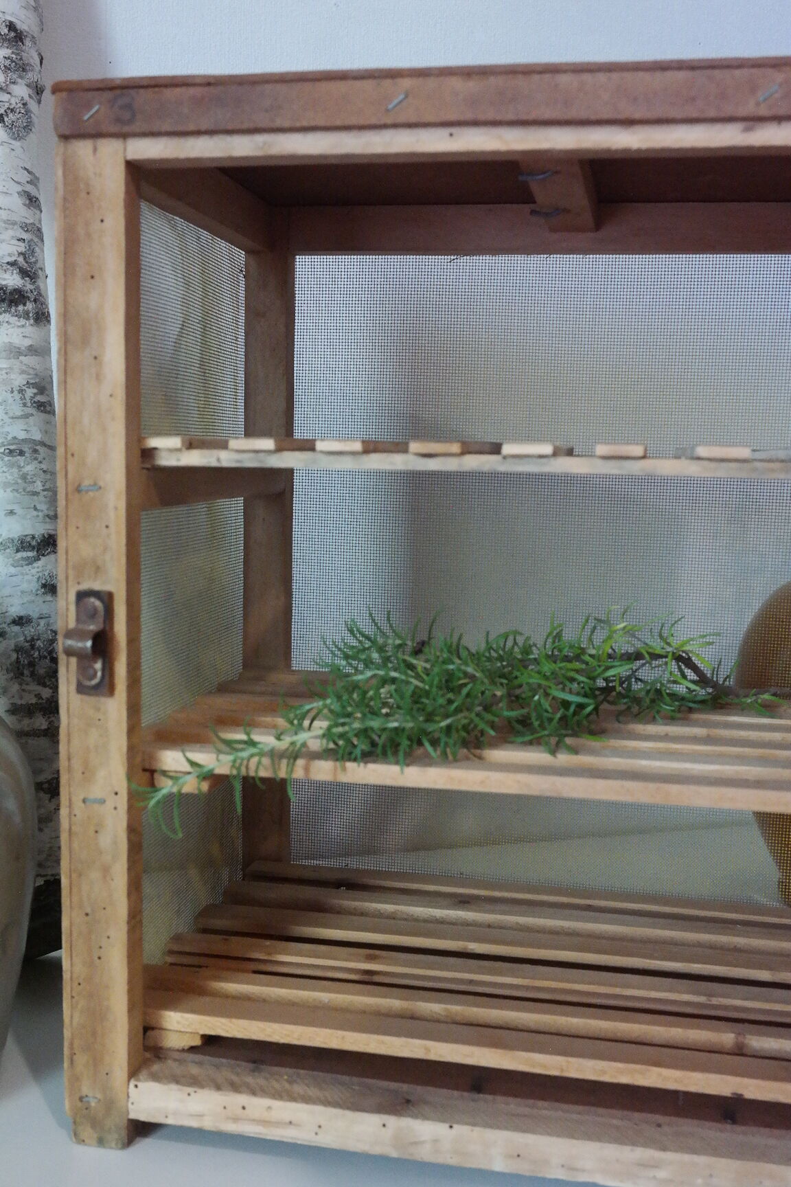 Garde manger campagnard ancien