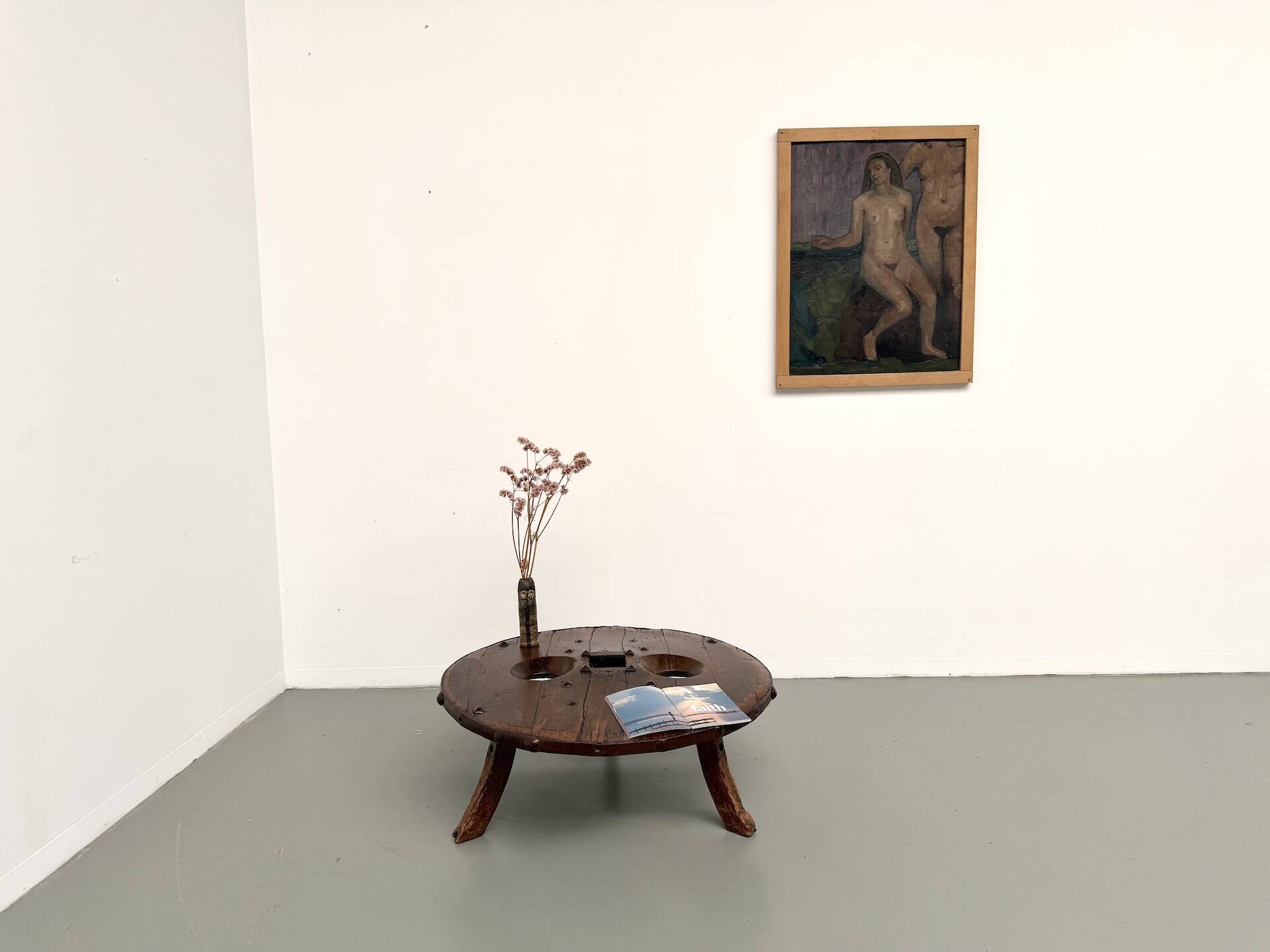 Brutalist Circular Coffee Table in Solid Wood – Brazilian Folk Art