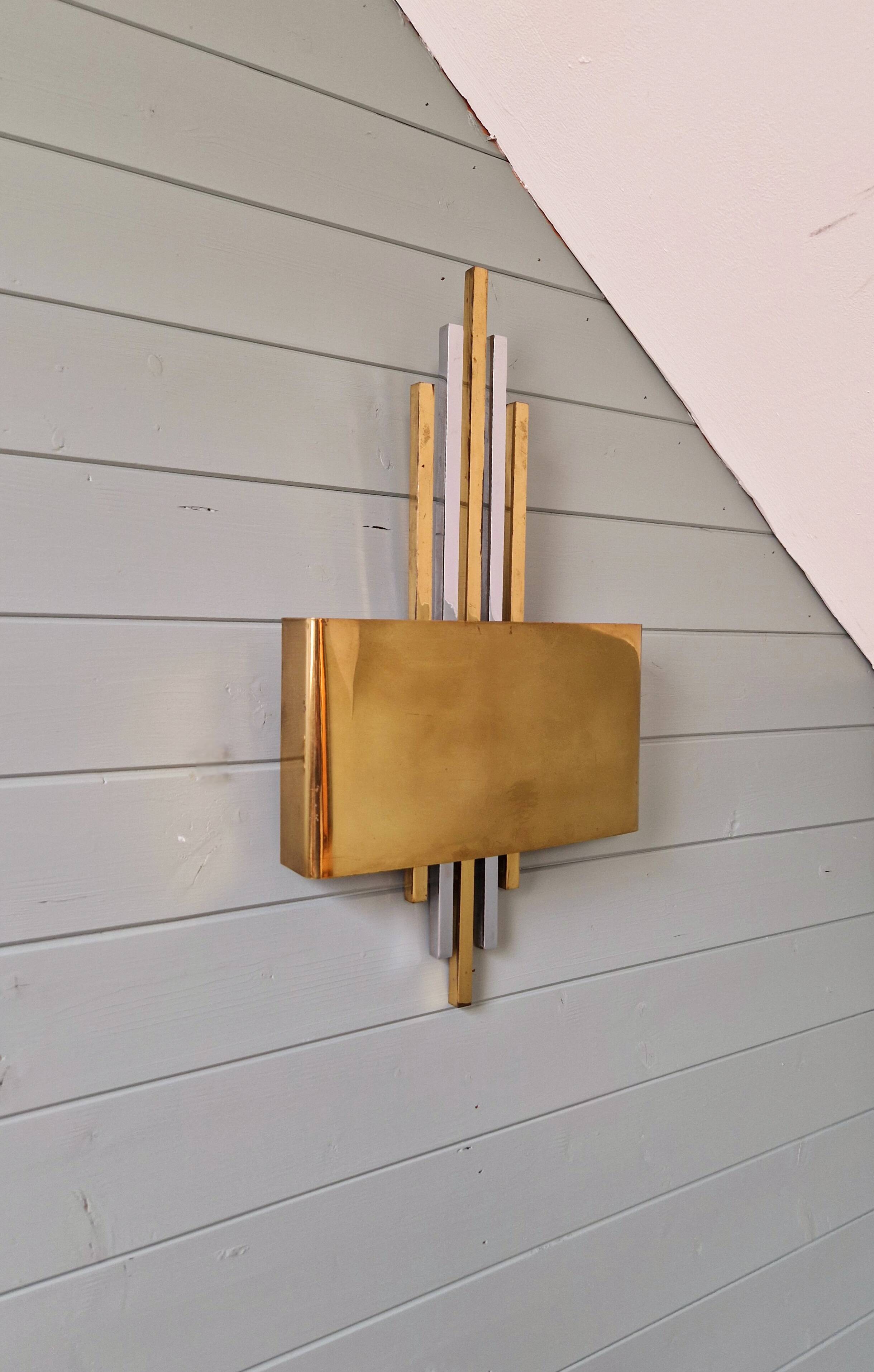 Large brass wall sconce, Hollywood Regency style, 1970s
