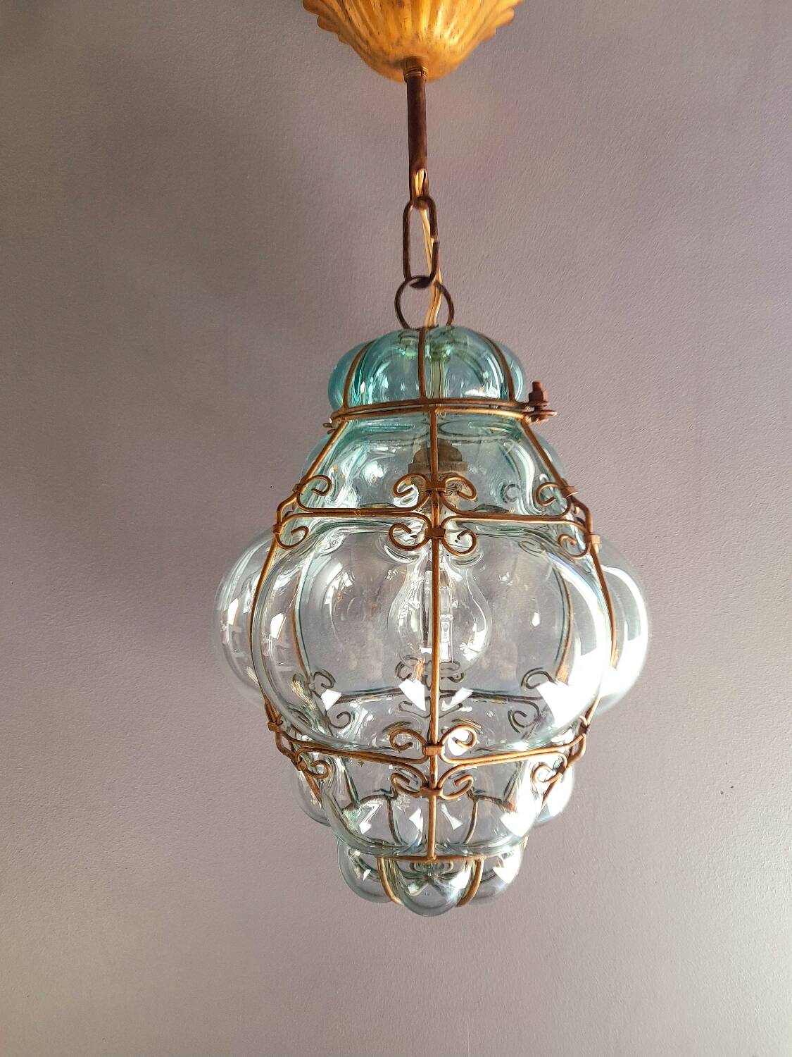 Venetian lantern in blown glass.