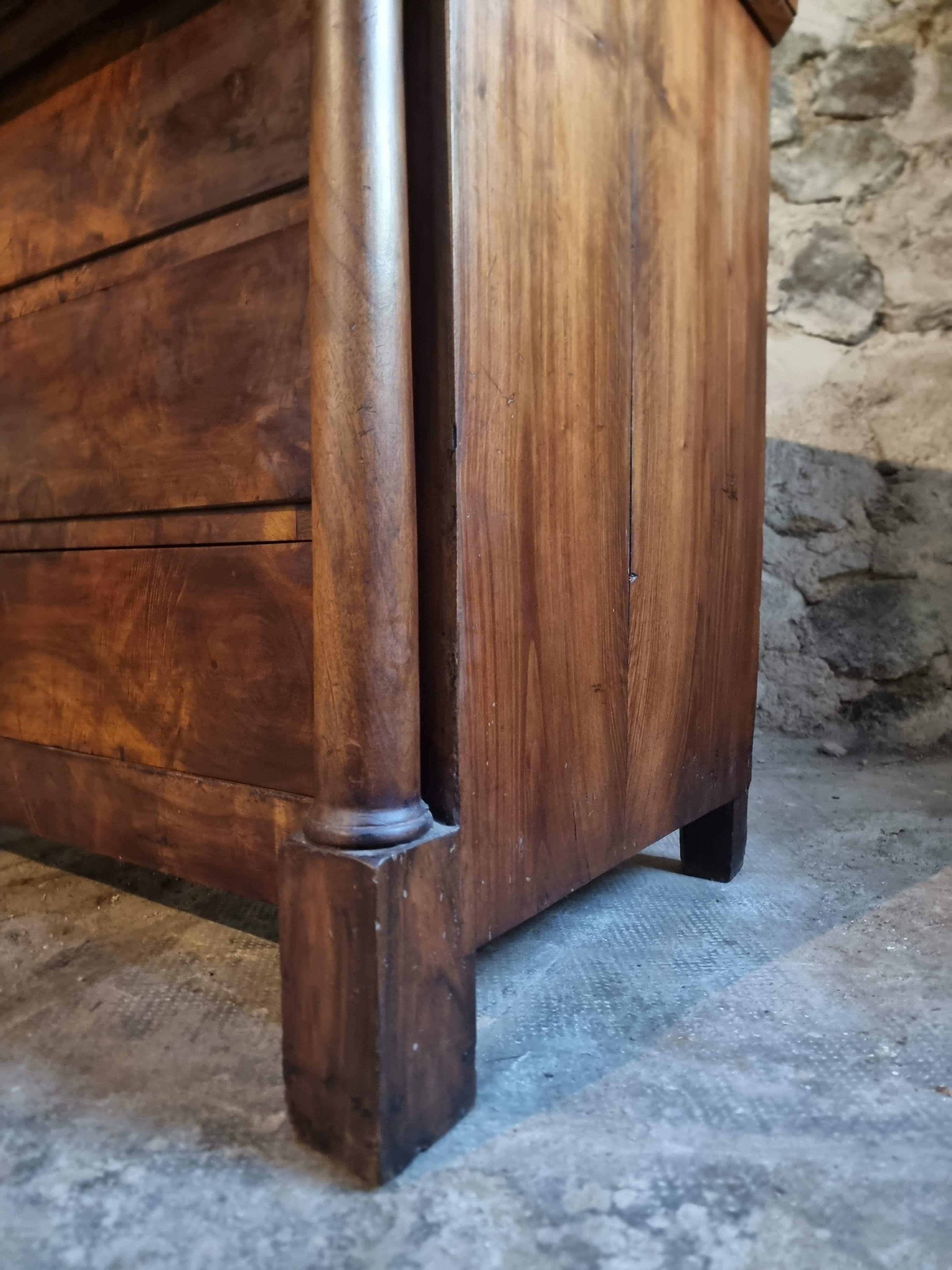 Antique French walnut commode, early 19th century (1800–1830), 4 drawers.