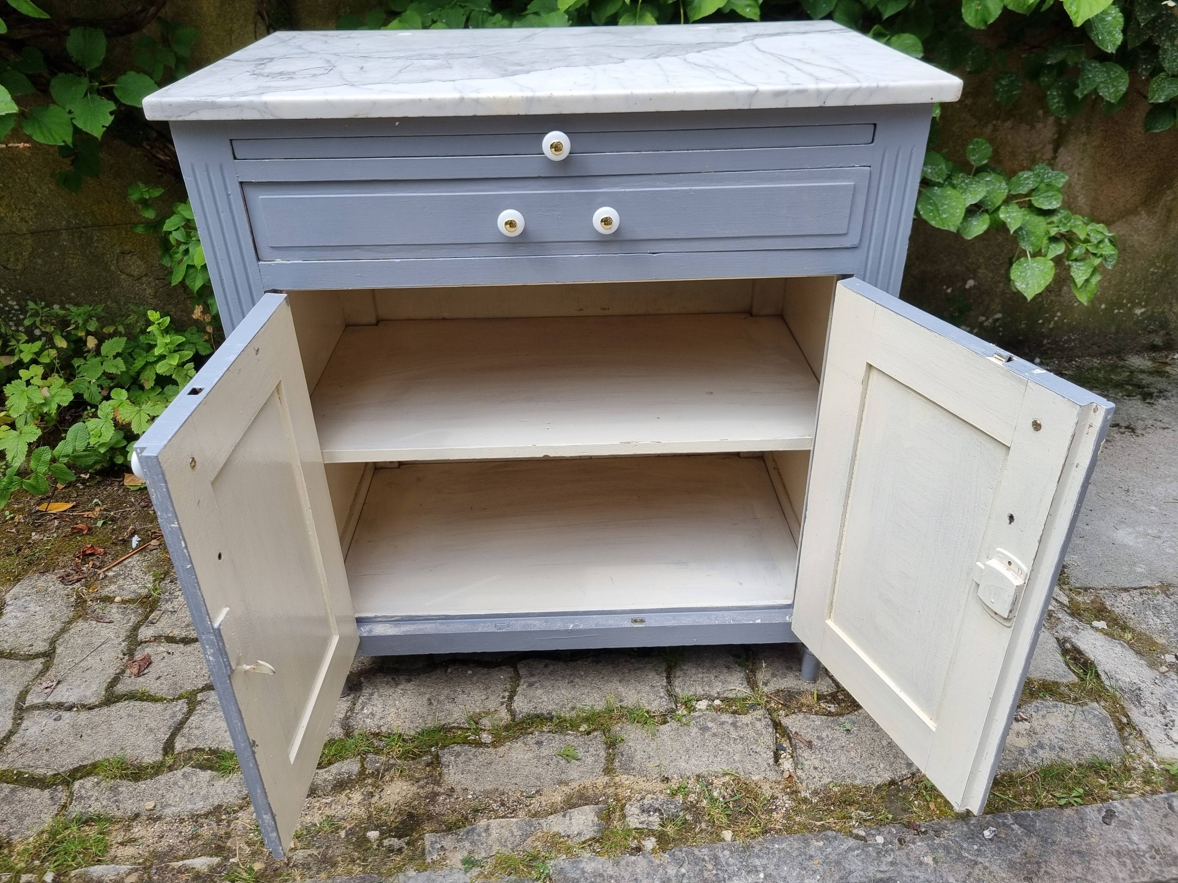 meuble de métier, buffet parisien