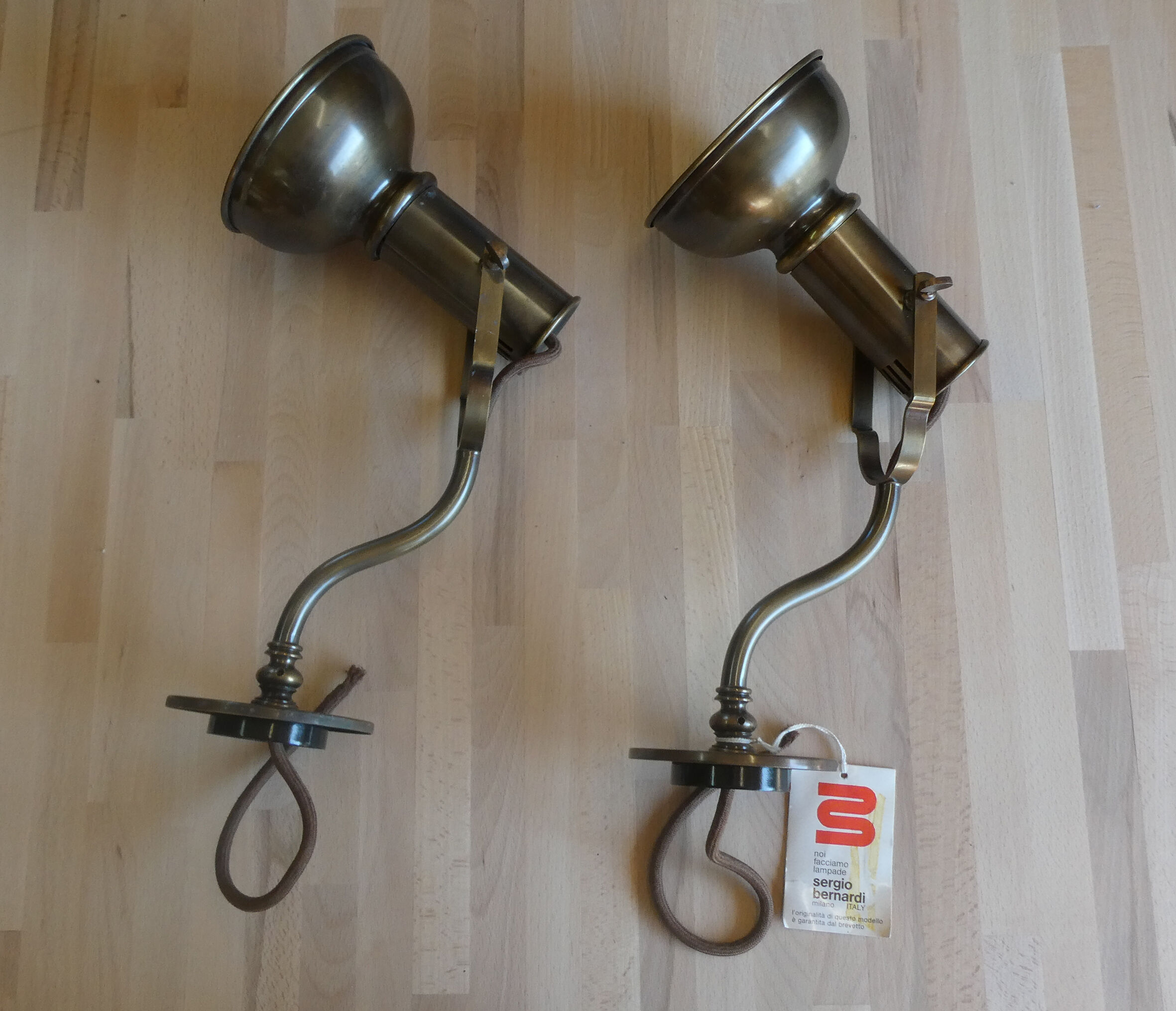 Pair of design wall lamps by Sergio Bernardi Bronze - Italy